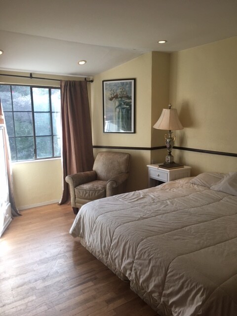 Photo - 26413 Birch Pl Unit Carmel Studio