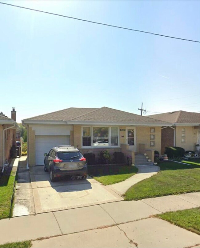 Photo - 7629 W Strong St House
