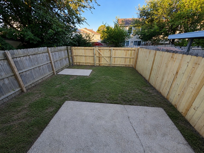 Photo - 649 Govenors Way