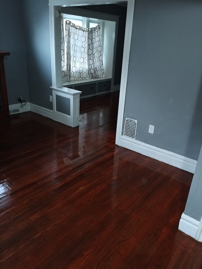 Photo - 268 Avenue C