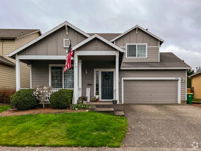Building Photo - Beautiful 3 Bed + 2.5 Baths home with Larg...