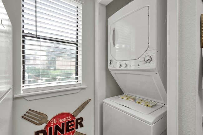 Photo - 3900 Aspen Dr Unit 108