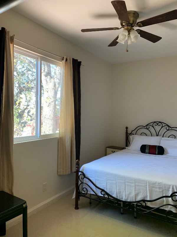 Photo - 22972 Crespi St