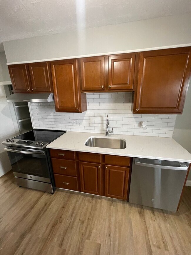 Photo - 2 Strebor Rd Unit 1