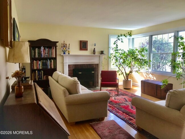 Photo - 145 Kemp Ave