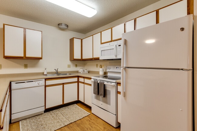 Photo - Stevens Apartments