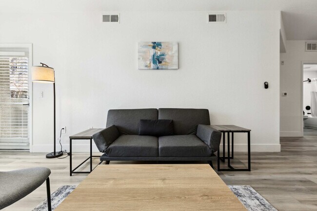 Photo - 6610 N 93rd Ave Unidad ID1055570P