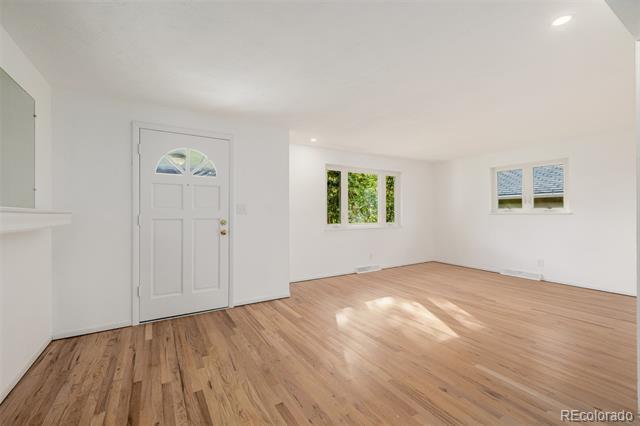 Photo - 2567 Benton St