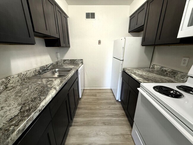 Photo - East Liberty - Apartments For Rent In Pittsburgh Unit 2