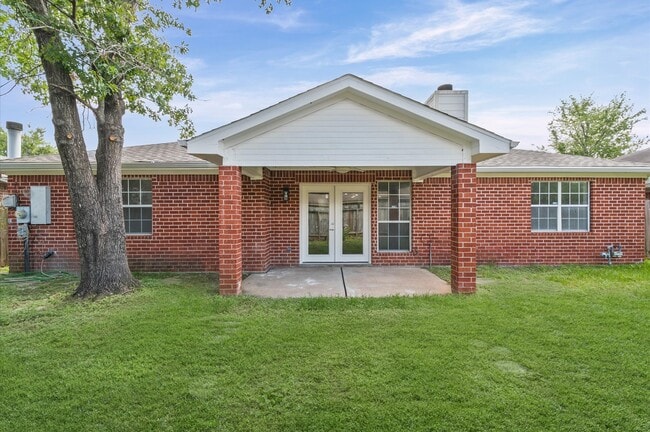 Photo - 1511 Leadenhall Cir