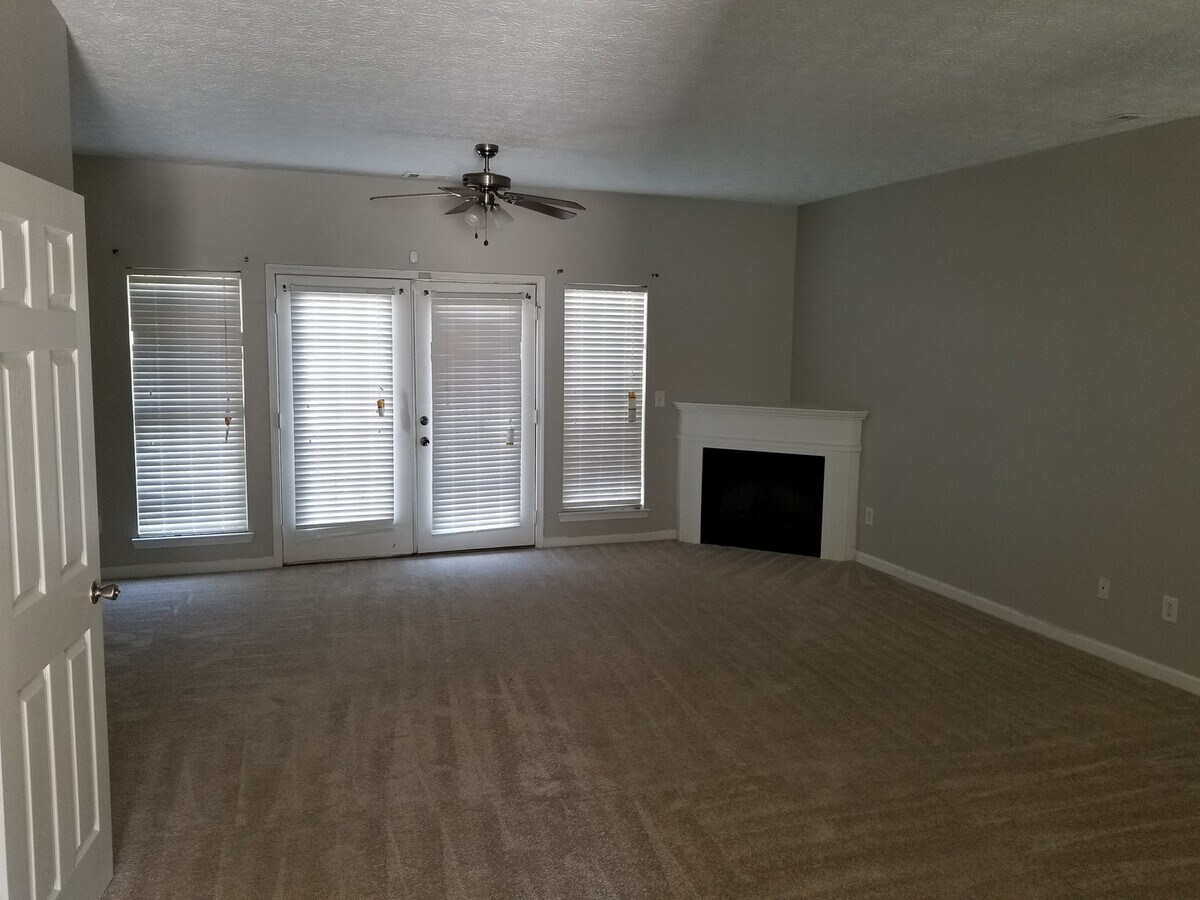 Photo - Beautiful 3 Bedroom 2.5 Bath Townhome