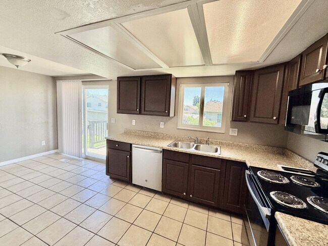 Photo - 1247 N 700 W
