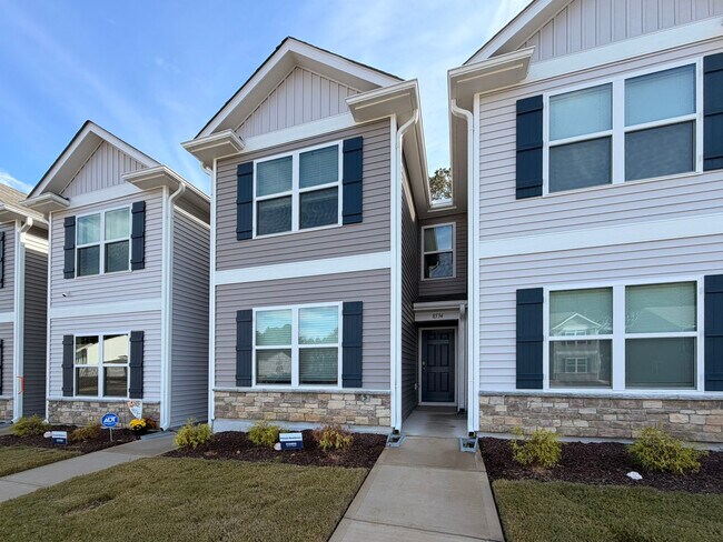 Photo - 8534 Beckett Chase Way