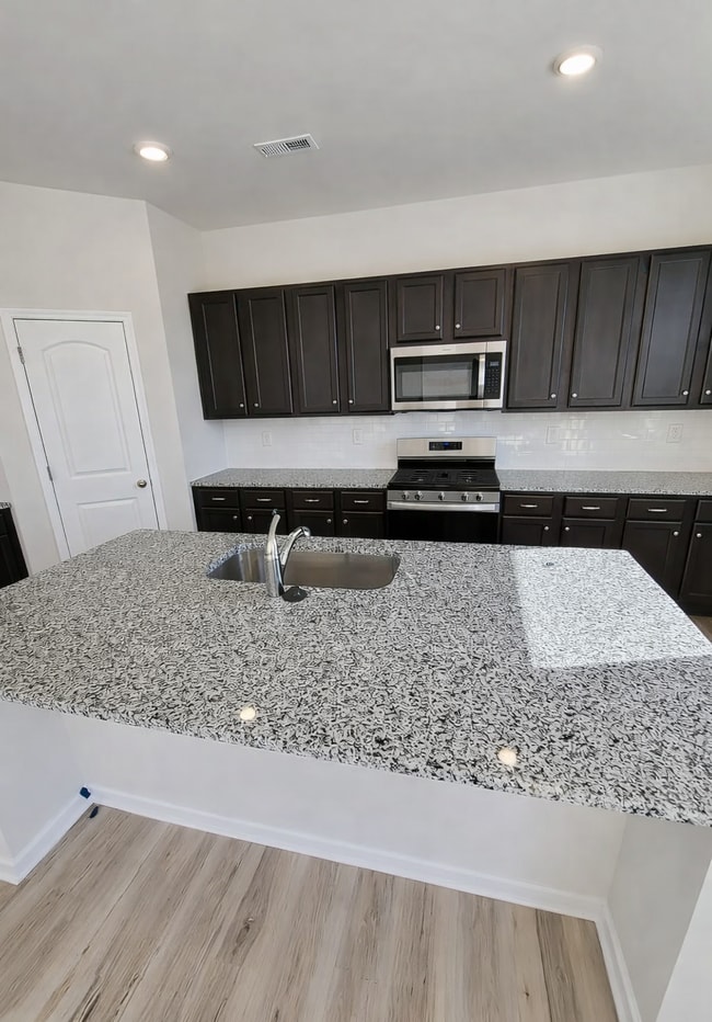 Photo - 5015 Weddington Rd