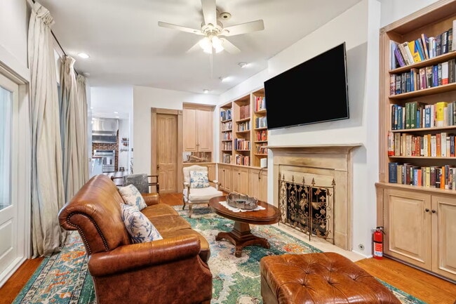 Photo - 1115 Henry Clay Ave
