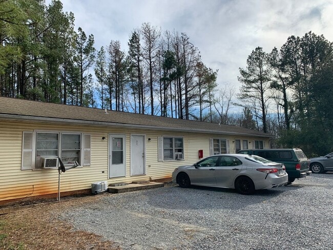 Building Photo - 78 Oak Ridge Dr Unit B8