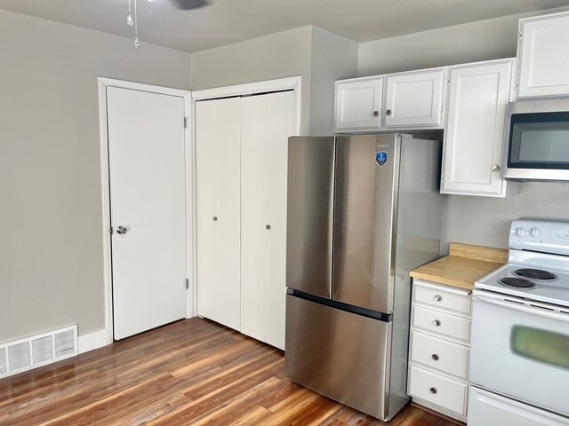 Photo - Pheasant Glen Town House #24