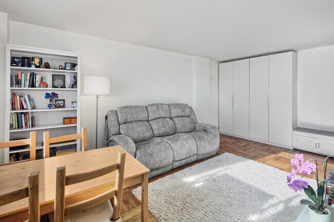 Photo - 6515 Boulevard E Unit 9GG