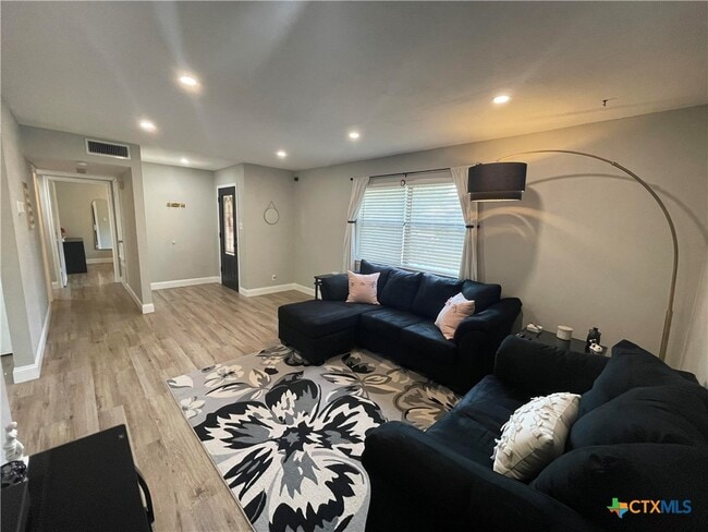 Photo - 127 Sioux Cir