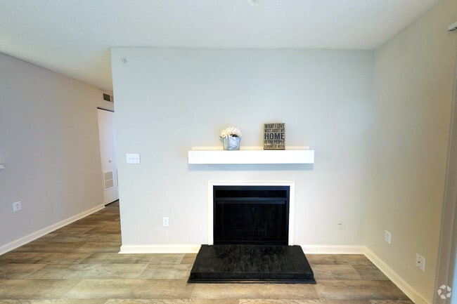 Photo - Ashley Lakehouse