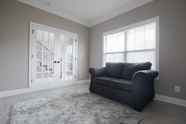 Photo - Pet Friendly Four Bedroom!