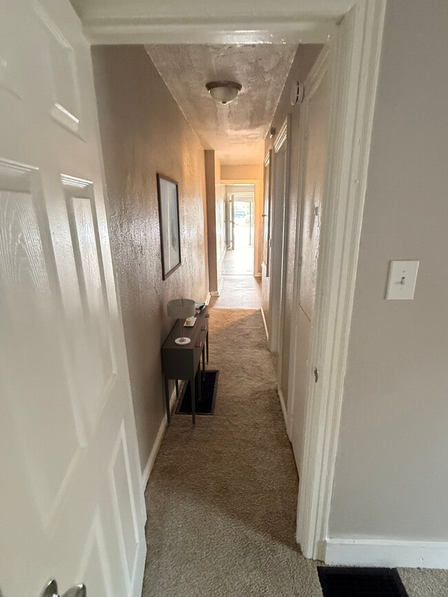 Photo - 2320 E 36th St