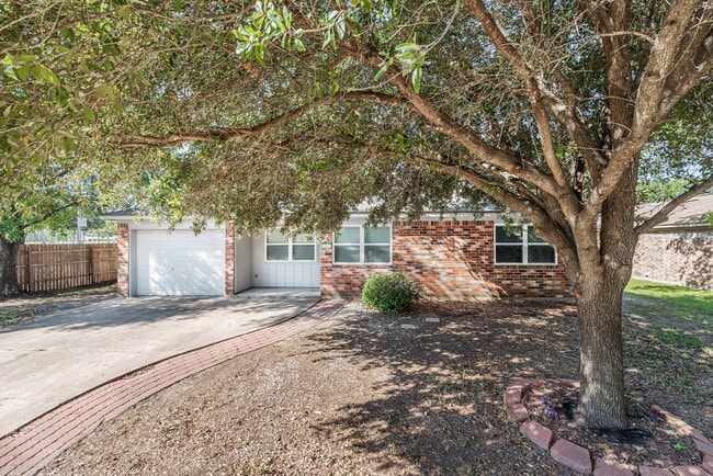 Photo - 3408 Dallis Dr