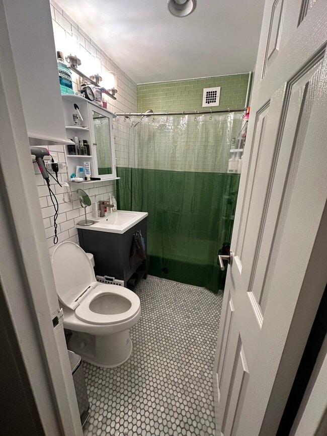 Photo - 3000 Spout Run Pky Unidad A401