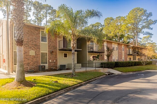 Building Photo - 3737 Loretto Rd Unit 114