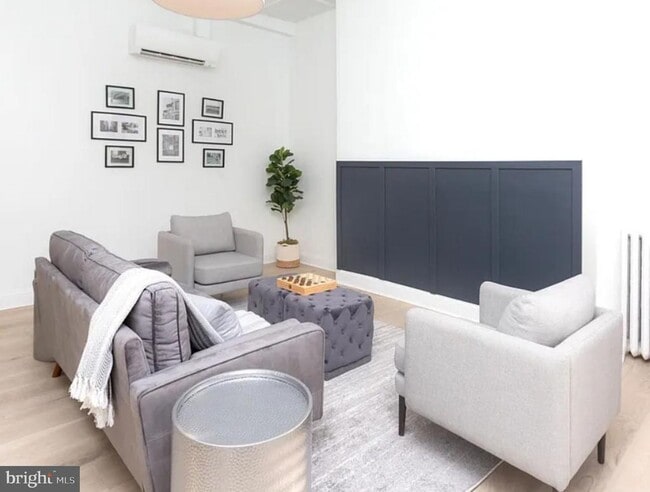 Building Photo - 840 Park Ave Unit 838-T Rental
