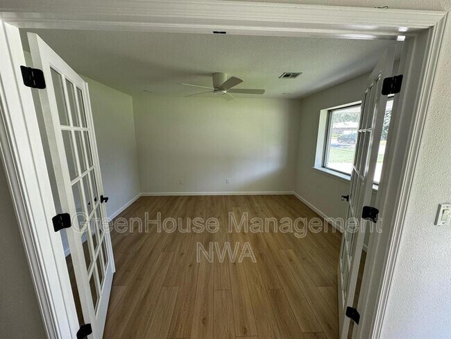 Photo - 2202 SE 16th St