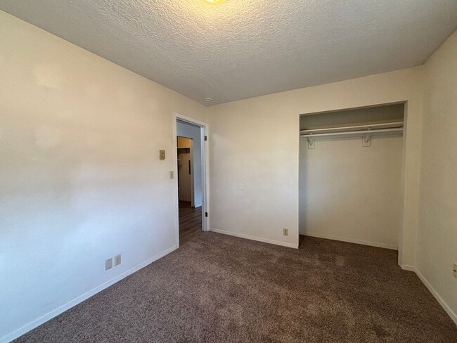 Photo - 98 Jackrabbit Ln Unidad B
