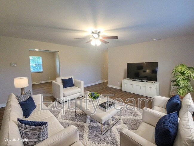 Photo - 3517 Mary Ann Dr