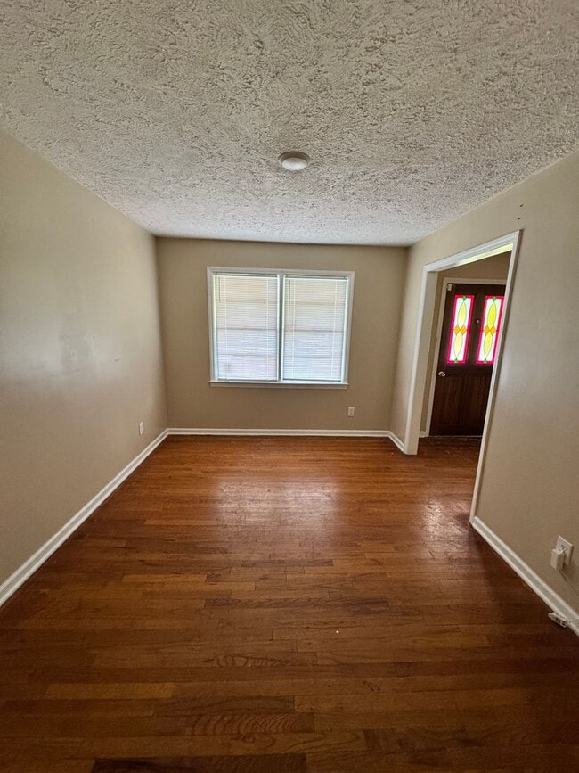 Photo - 4 Bed 2 Bath Brick House
