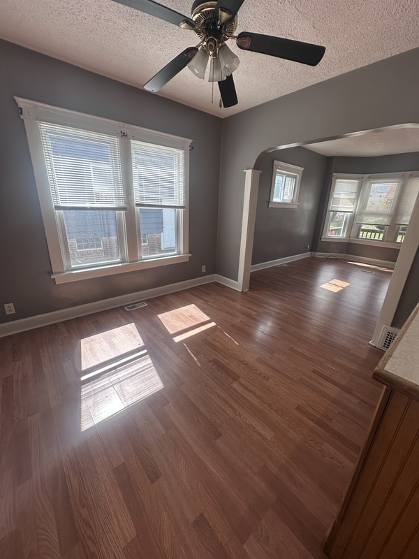 Photo - 4385 W 50th St