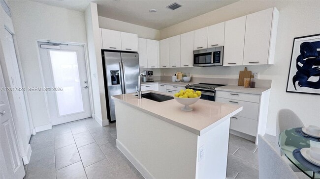 Photo - 8167 NW 41st St Unidad E-307
