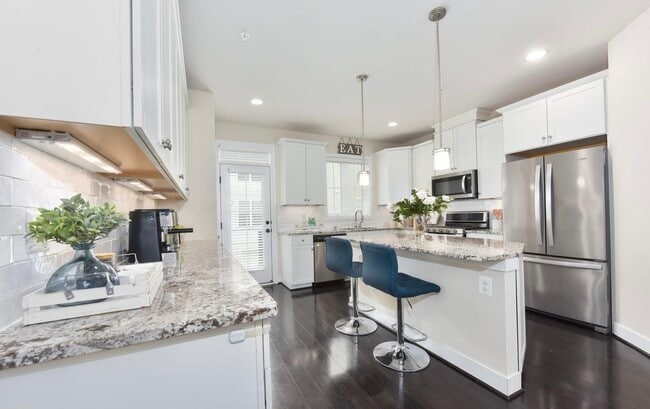 Photo - 12611 Macaulay St