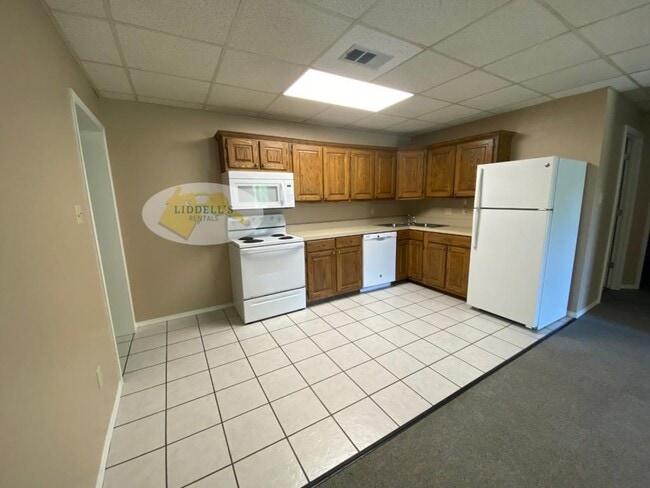 Photo - 219 Academy Dr