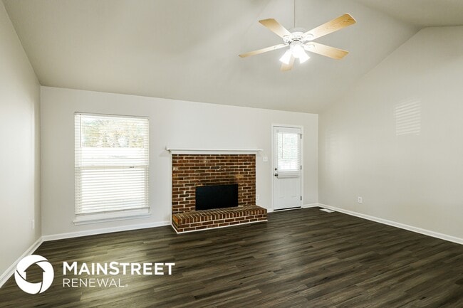 Building Photo - 6900 Applegate Ln Rental