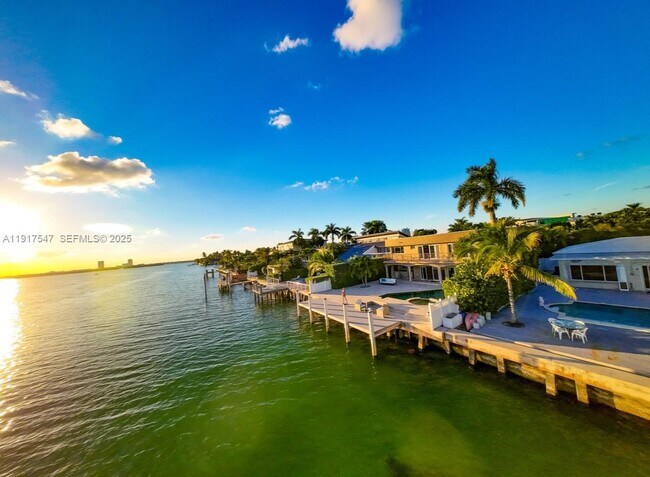 1500 S Treasure Dr