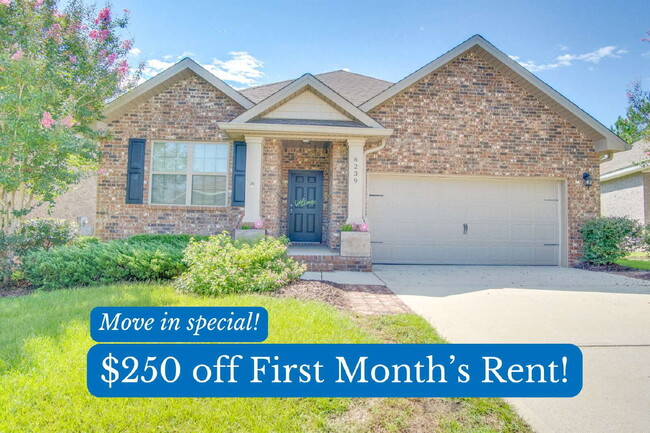Building Photo - Pace 3/2 Home with Open Layout & Fenced Ya...