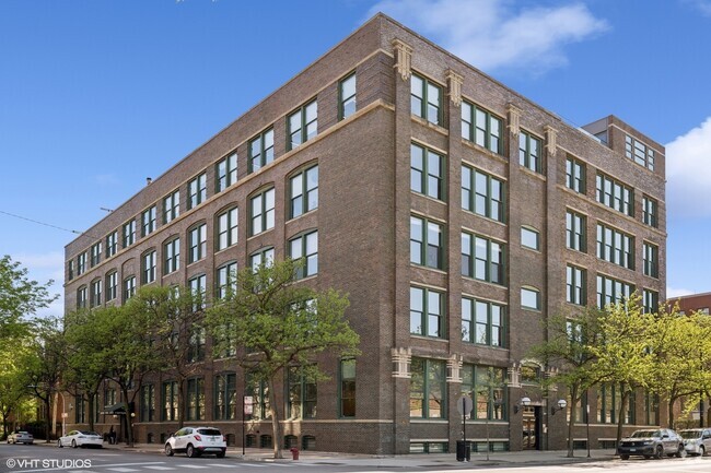 Building Photo - 1327 W Washington Blvd Rental