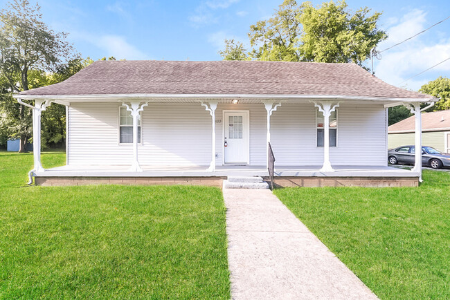 Charming 3 Bedroom Home in Murfreesboro! - Charming 3 Bedroom Home in Murfreesboro!