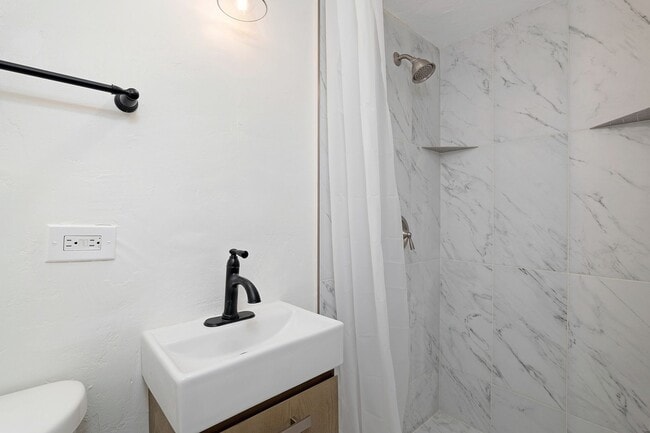 Photo - 4554 North Ave Unit 4554 #1