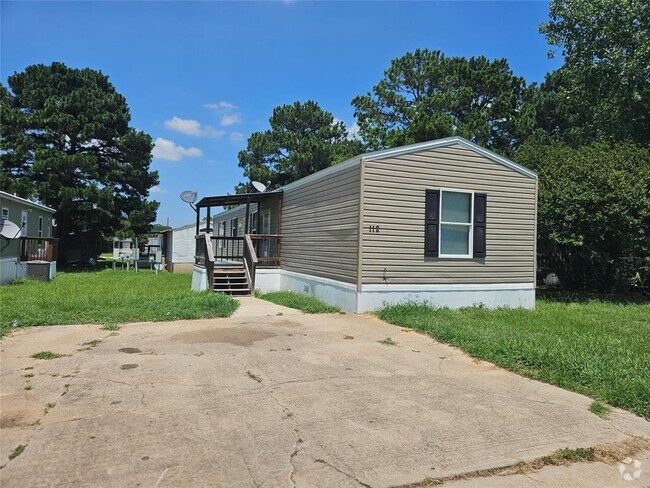 Building Photo - 112 Bosque Rental