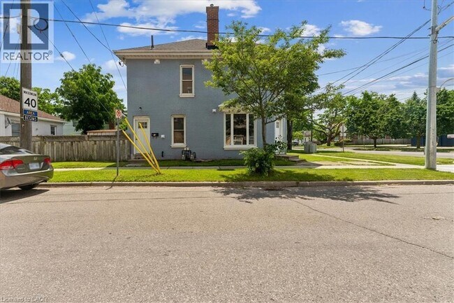 Photo - 74 Erie Ave