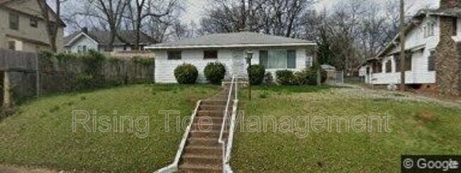 Building Photo - 2712 37th Ave N Rental