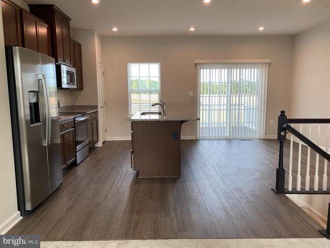 Photo - 2677 Bears Den Dr