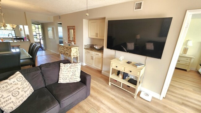 Photo - 600 Egret Cir Unit 7302