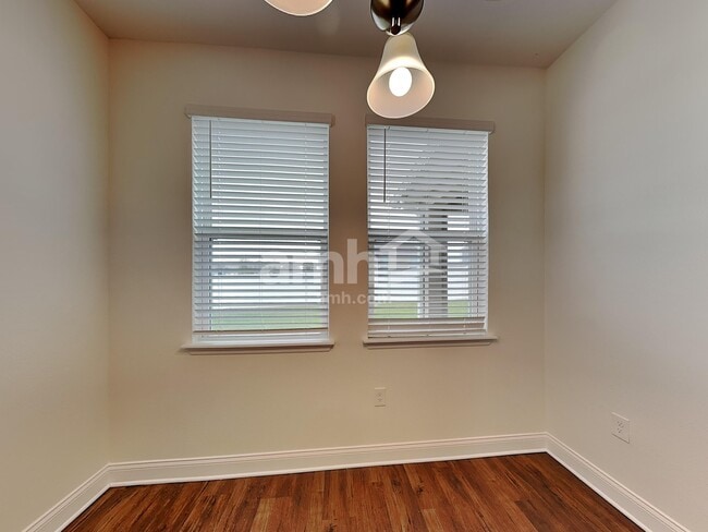 Photo - 953 Summer Stone Lp